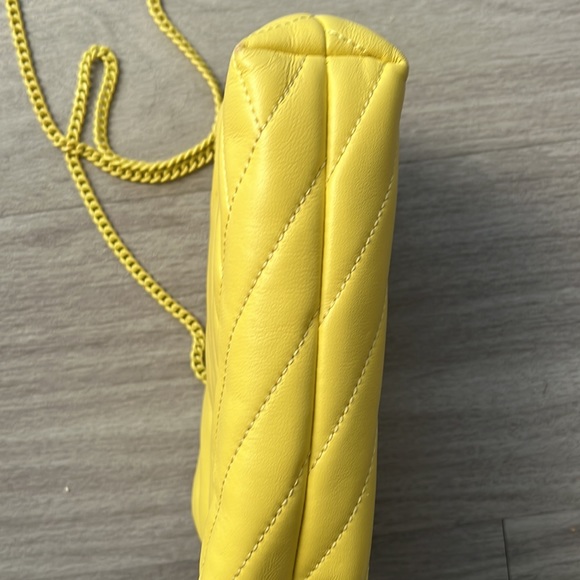 Tory Burch Kira Chevron Leather Mini Shoulder Bag Neon Green Yellow - Picture 7 of 9